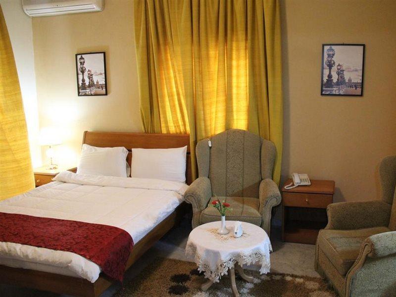 The Diplomat Hotell Beirut Eksteriør bilde