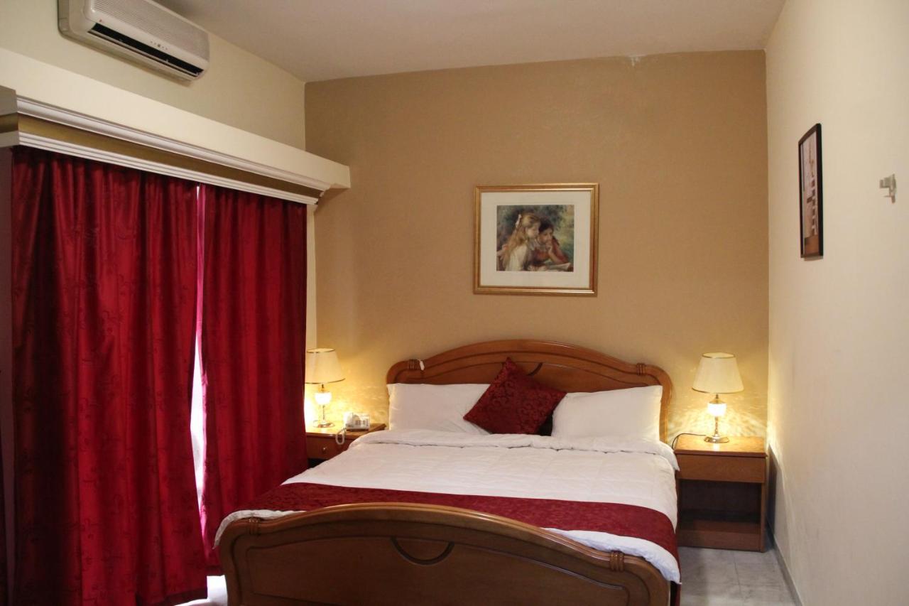 The Diplomat Hotell Beirut Eksteriør bilde