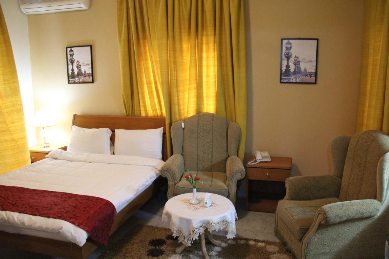 The Diplomat Hotell Beirut Eksteriør bilde